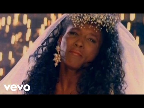 Sinitta - I Don't Believe In Miracles (Video)