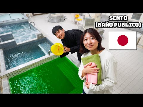 This is how you use a public restroom in Japan!!