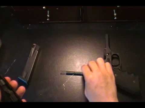 BASIC FIELD STRIP OF BERETTA  M9/96