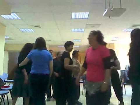 סדנת צחוק וריקודי בטן לעובדים סוציאלים