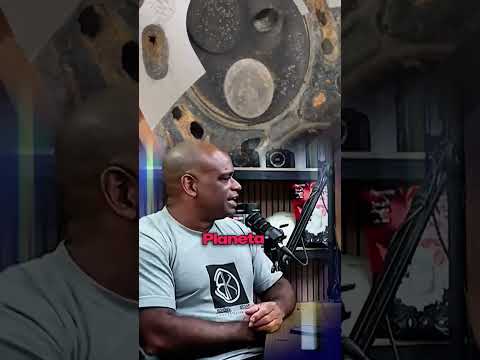 A piada do alien que não entendeu a Terra | Cupom Over10 #maxtitaniumㅤㅤ