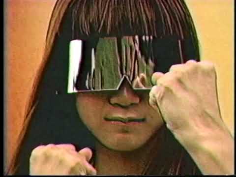 Videoclip de Hot Stuff — POLYSICS