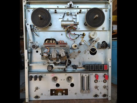 МАЯК 001.Разборка и внутреннее устройство магнитофона