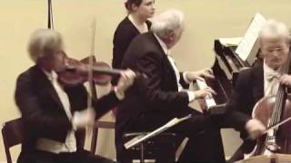 Guarneri Trio Prague / Joseph Haydn - Trio G major Hob. XV:25, Allegro all' Ongarese