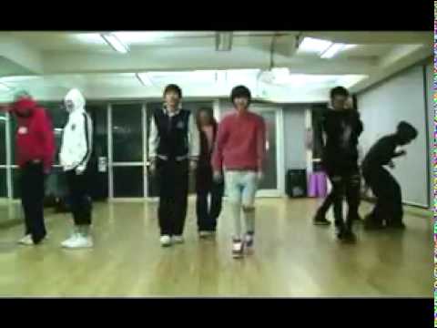 ZE:A dancing to Bo Peep Bo Peep (T-Ara)
