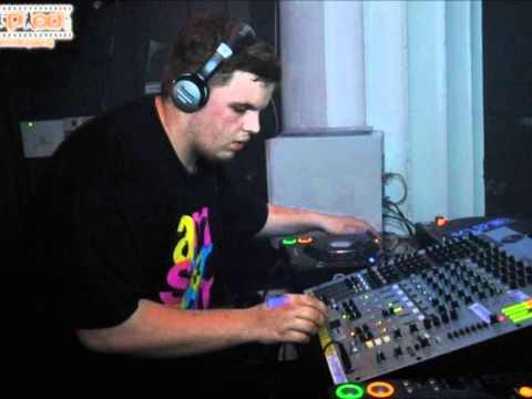 DJ ADVANTAGE MCS HARRY SHOTTA FUNSTA
