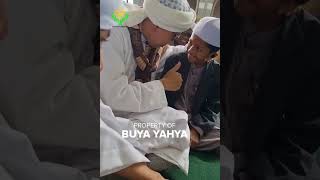 Download lagu Buya Yahya Menyuapi Sayyid Husein Haydar Bin Muham... mp3