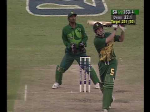 HANSIE CRONJE GOES BIG – 4 Beautiful Sixes Against Pakistan! 🏏💪