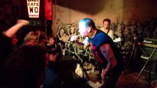 Fang "Landshark" live 2017