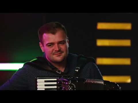 Angel Dzambas -  Letaj pile sareno