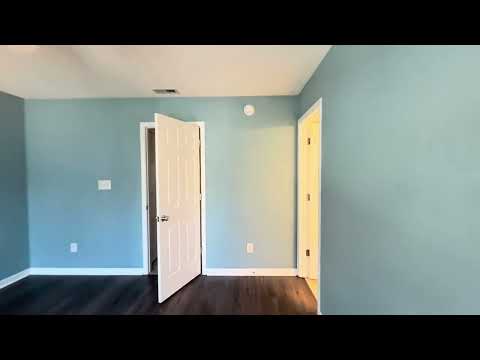 Spacious 3BR, 2.5BA Raleigh Townhome with a Fenced Backyard property video