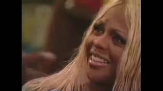 Lil&#39; Kim freestyles, supports LGBTQ,  magazine covers, Notorious K.I.M | BET Rap City Basement