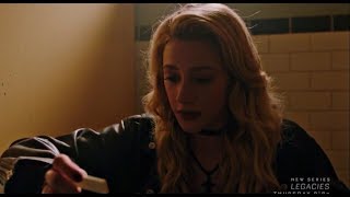 Riverdale 3×04 Alice finds out she&#39;s pregnant| Penelope and Alice fight