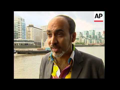 A replica of the Taj Mahal floats down the Thames to celebrate UK-India relationship