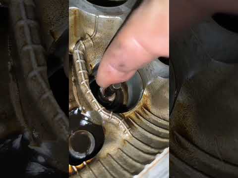 How to replace valve seals