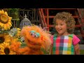 Sesame Street Zoe Breaks Her Arm Short Episode