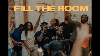 Fill The Room: Moment