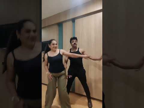 dance with hubby 🖤 #jawan | Uma Riyaz #shorts#dance #music #actor #movies #beautiful #indian #cinema