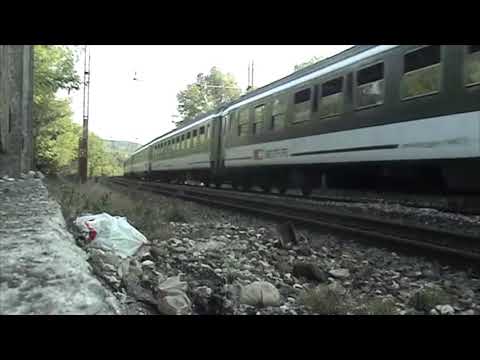 FS E 402 b vs  E 444 R