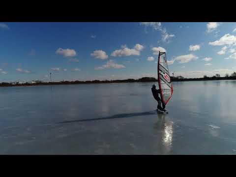 Ice windsurfing at Torslandaviken 2018