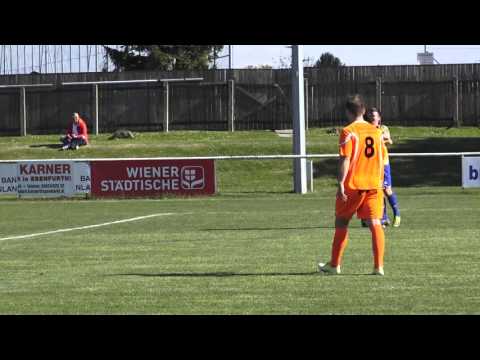 Wolfgang Limp trifft in der 28. Minute zum 0:3 für Nickelsdorf.