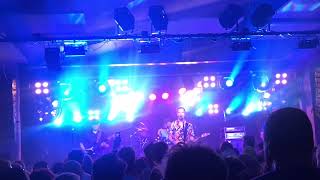 Hassisen kone - Jurot nuorisojulkkikset (live @ Kerubi, 24.6.2022)