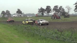 preview picture of video 'Autocross Kollum 7 september 2013 - Vrijestandaard - 1e manche - 1e omloop'