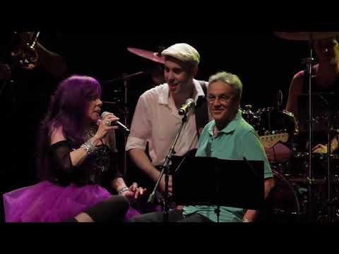 Baby do Brasil e Caetano Veloso - Menino do Rio | Baby Sucessos