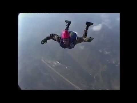 SKYDIVERS of the French Foreign Legion - For VENDOLA