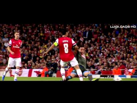WAR OF THE WORLDS \ TRAILER SSC NAPOLI - F.C ARSENAL 2 - 0 | CHAMPIONS 2013 | LUIGI.CAOS