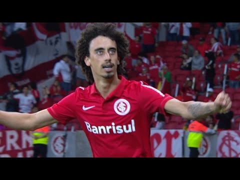 Golaço de Valdivia, Internacional 6 x 0 Vasco 02/09/2015, Brasileiro Série A 2015
