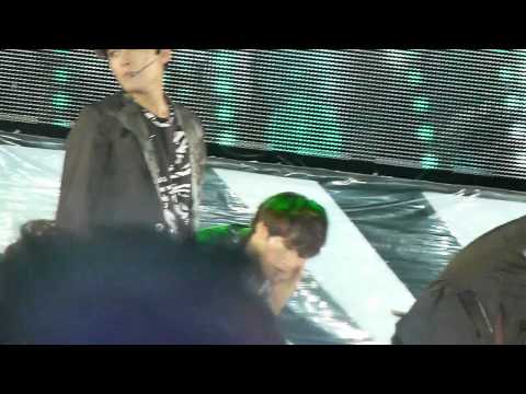 121125 SMTown Live in Bangkok - Super Junior - Sexy, Free & Single ( Sungmin Focus )