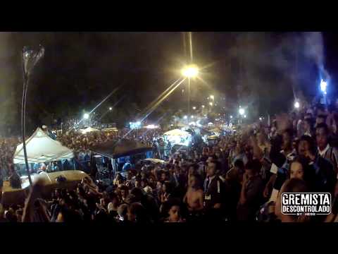 Descontrole na Goethe após o gol do Luan - FINAL DA LIBERTADORES 2017