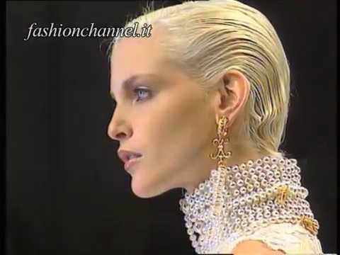 "Christian Dior" Autumn Winter 1994 1995 Paris 7 of 8 pret a porter woman by FashionChannel