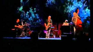 Bad Girl, Les Swing Dealers au Sigean Hot Jazz Festival 2009.flv