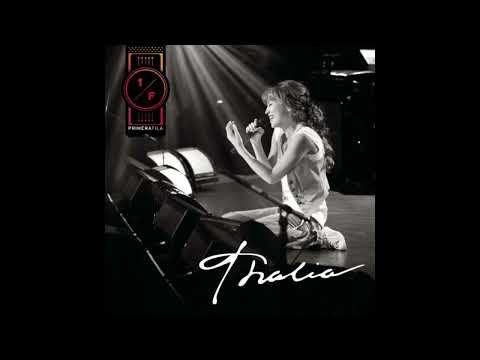 Thalía Ft. Pedro Capó - Estoy Enamorado.