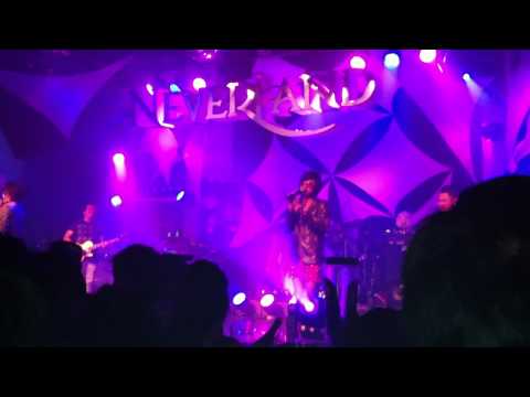 Khomsan and Jim - Yahk Roo Tae Mai Yahk Taam