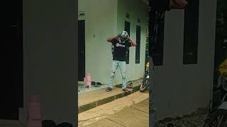 Download lagu Jadi Nyelap wae #lucu #gudanghiburan #ngakak #hiburansegar #comedy #seharianlucu mp3