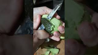 Indian Avocado challenge😀🙃..| kaosa hota hai taste| Avocado kis bala ka naam hai???#avocado #india