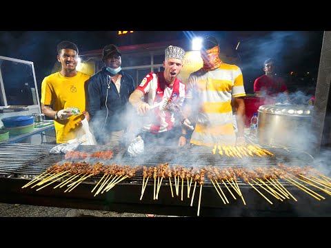 Nighttime OMANI STREET FOOD in Muscat!! Mishkak, Omani Burgers & Lamb Chops | Oman