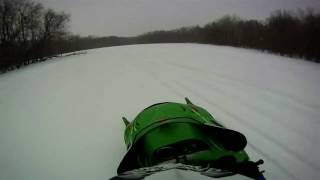 preview picture of video '2002 ZR800 one skiing'