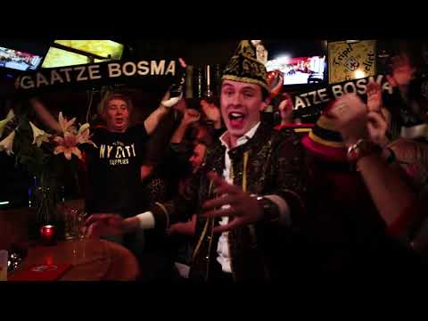 Kinst der om laitsje - Gaatze (Officiële videoclip)