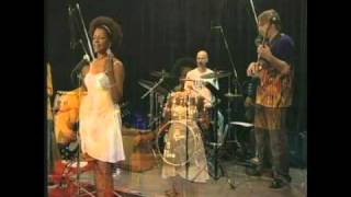 luz do sol (Caetano Veloso) performed by Eliana Marcia