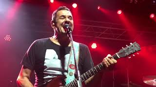 Tatú Carreta Music Video