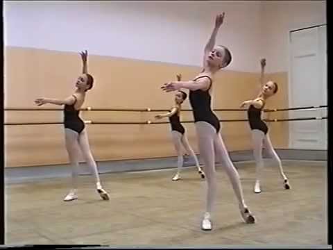 Vaganova Ballet Academy - girls, 2nd class