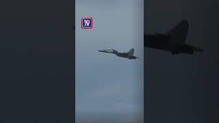 Download lagu ''Toruk Makto' belah awan, PTU kendali Sukhoi SU 30MKM di LIMA '25' mp3