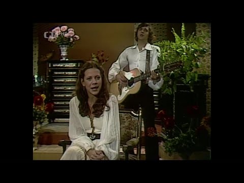 Karel Zich & Lenka Filipová    -   Zamilovaná, Máš chuť majoránky a Mosty
