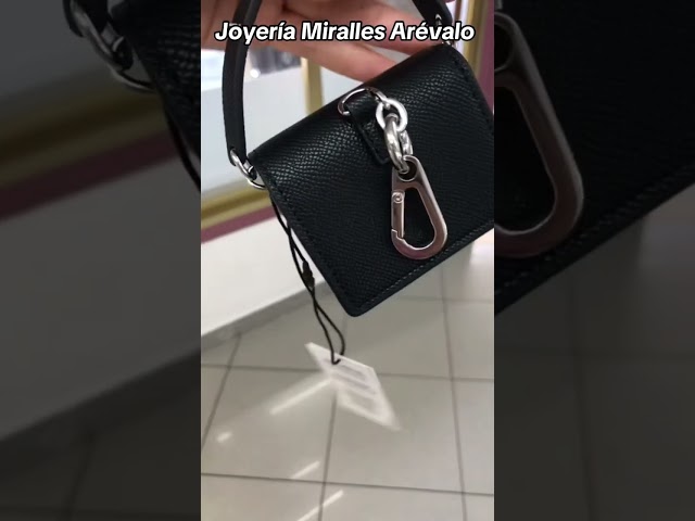 Vídeo relacionado con SIRLOMU Cartera Niño Triple Plegado con Llavero, Monedero Niño y Cartera Juvenil para Colgar al Cuello con Mosquetón, Regalo Escolar para Niños y Niñas, Diseño de Fútbol (Rojo)