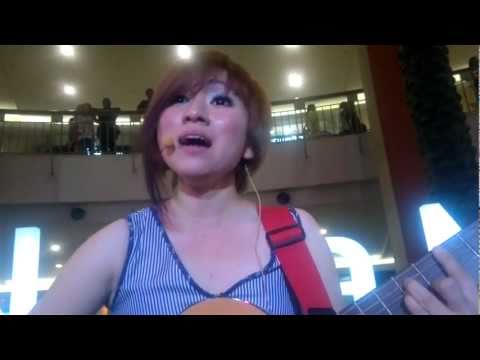 D'Cinnamons live acoustic at n8 launching ("so would you let me be .... ")