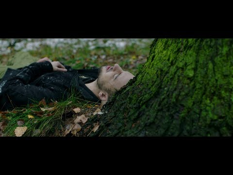 Video thumbnail for PEVNĚ NA ZEMI